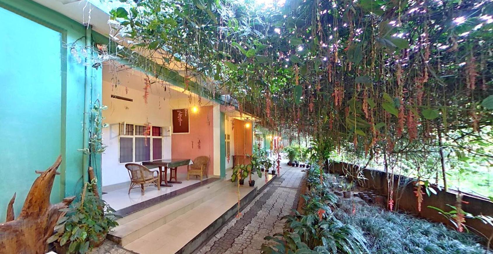 Wayanad Royal Stream Bed & Breakfast Kalpetta Exterior photo