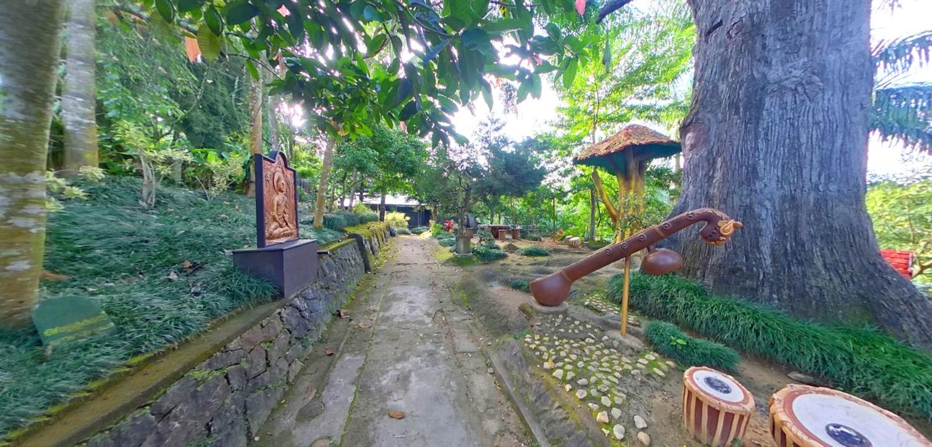 Wayanad Royal Stream Bed & Breakfast Kalpetta Exterior photo